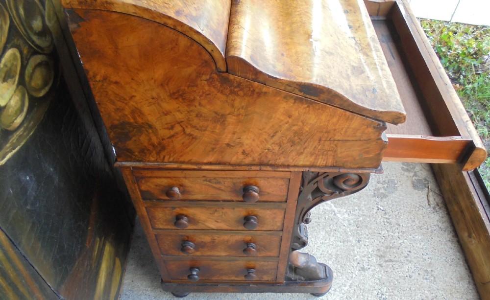 19th century walnut Davenport desk View VIII