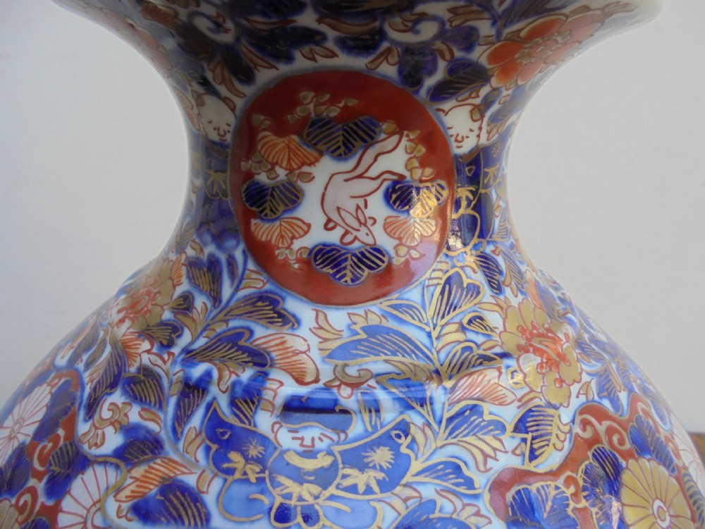 Large mid 19th century IMARI vase View IV