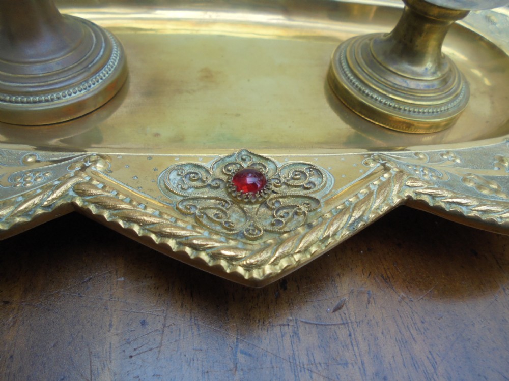 Two small decorative carafs  on ornamental base View III