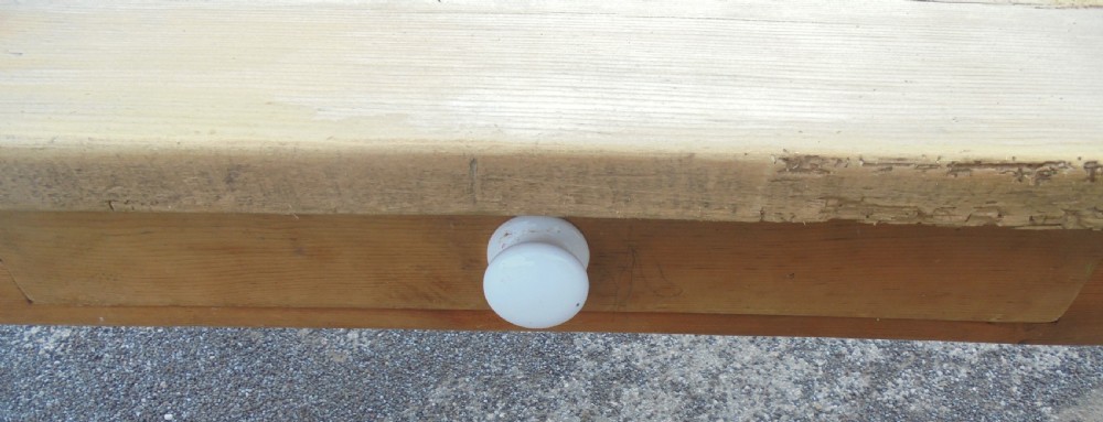 Pine scrub top kitchen dining table. Seats eight View VI