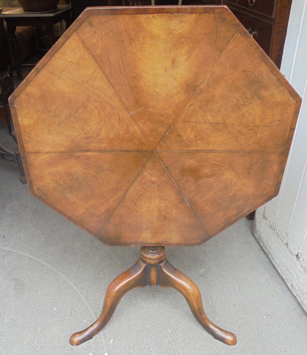 Late 18th century walnut tripod table
