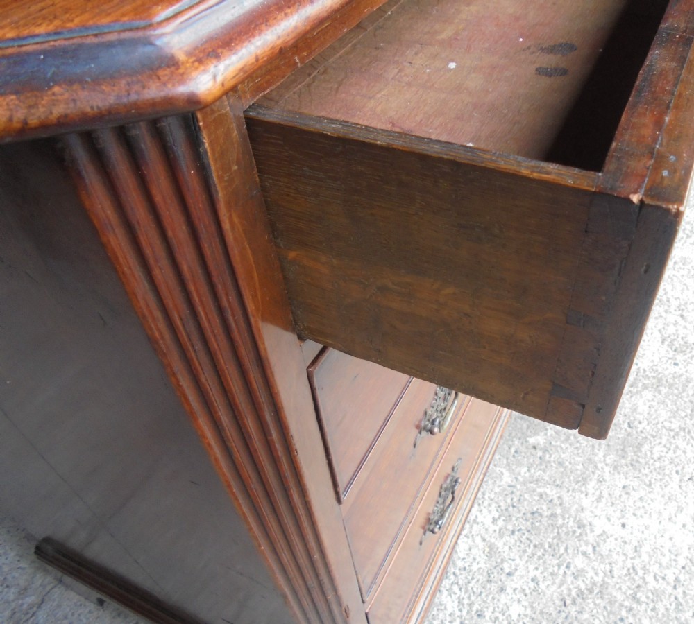 George 111 mahogany  chest of drawers View VII
