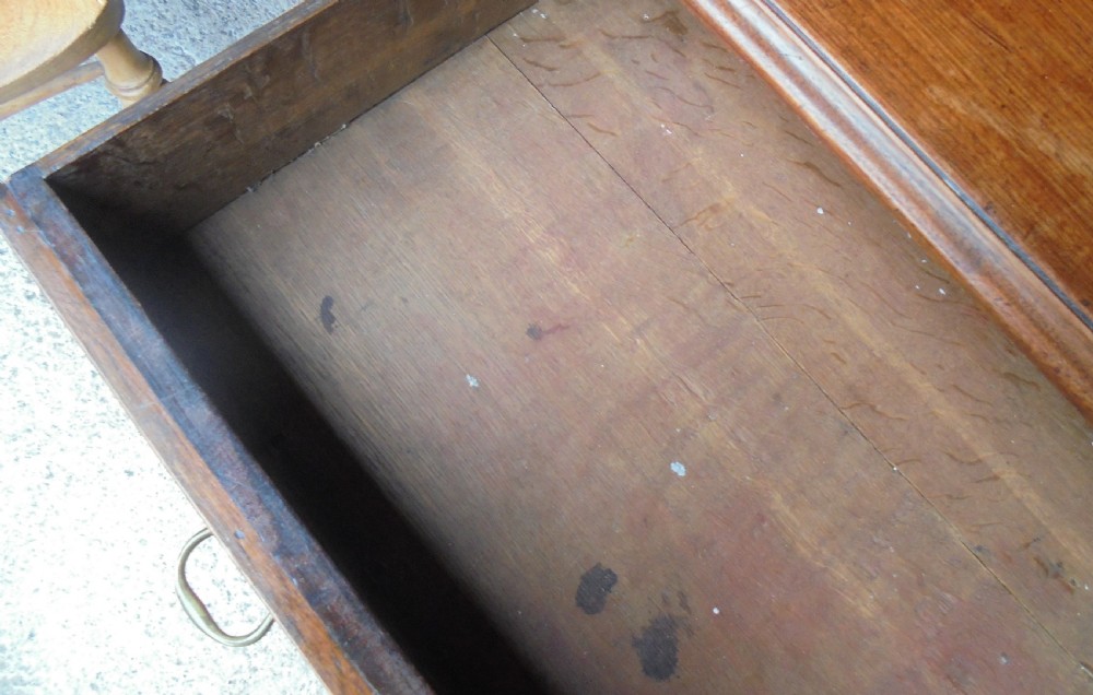 George 111 mahogany  chest of drawers View VIII