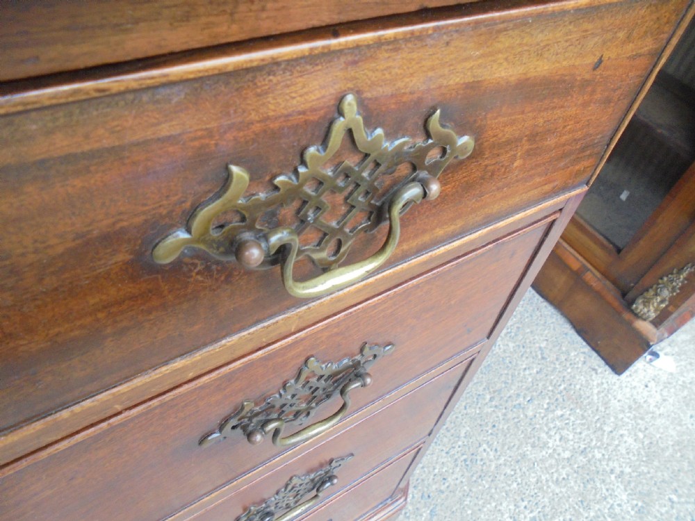 George 111 mahogany  chest of drawers View X