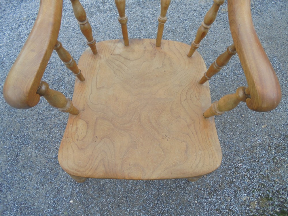 Pale Elm Captain's chair View IV