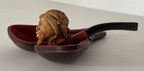 Meerchaum Pipe with Amber and Ebony. 19th Century.