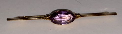 18ct  Gold Amethyst Bar Brooch.