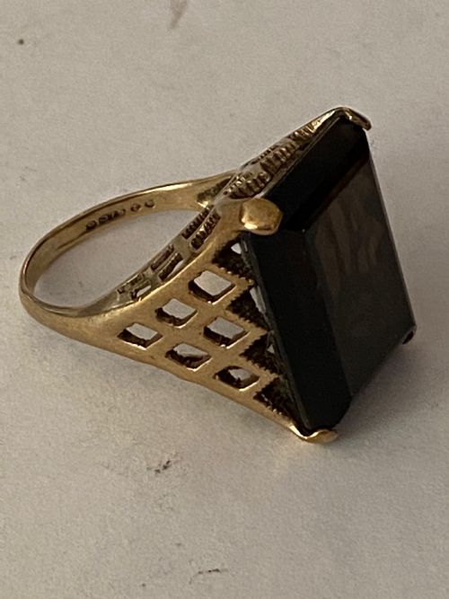 Smoky Topaz 9ct Gold Dress Ring