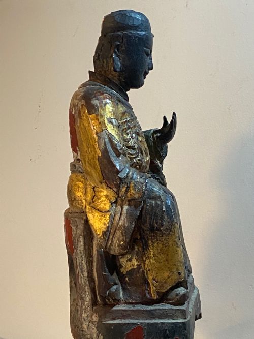 18TH CENTURY CHINESE CARVED DEITY - ADDITIONAL PHOTO 6