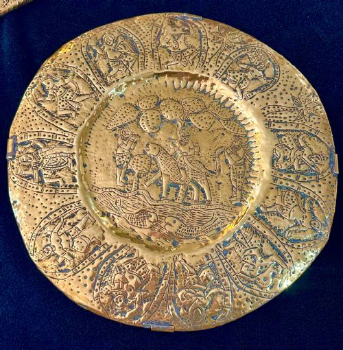 SET OF FIVE BRASS INDIAN TEMPLE PLATES - ADDITIONAL PHOTO 2