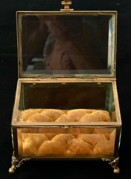 FRENCH GLASS AND ORMOLU TRINKET BOX - ADDITIONAL PHOTO 4