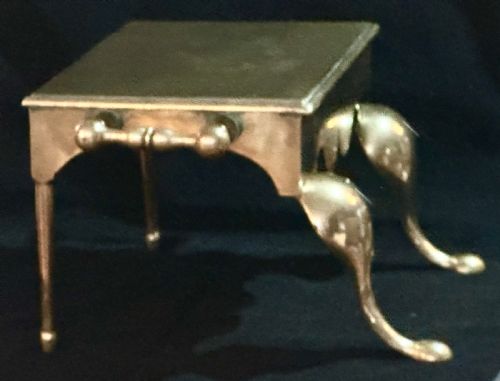 GEORGE III BRASS FOOTMAN - ADDITIONAL PHOTO 1