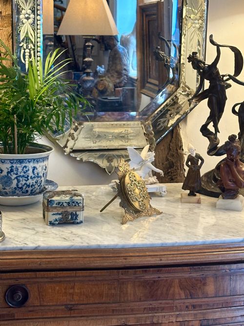 VICTORIAN BRASS EASEL DOUBLE PHOTO FRAME - ADDITIONAL PHOTO 7