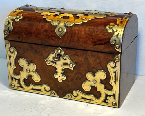 Tea Caddy in Walnut 