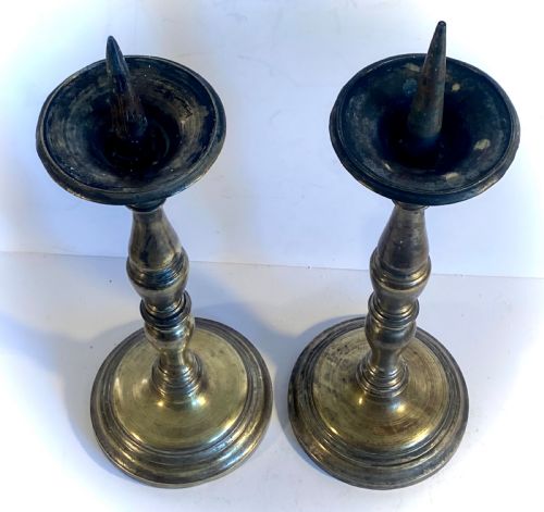 PAIR OF BRONZE CHURCH CANDLESTICKS - ADDITIONAL PHOTO 3