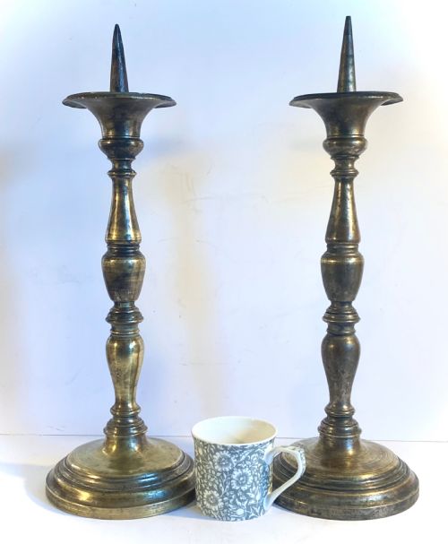 PAIR OF BRONZE CHURCH CANDLESTICKS - ADDITIONAL PHOTO 5