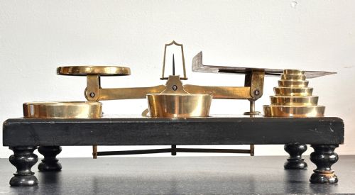 VICTORIAN MAHOGANY POSTAGE SCALES VERY LARGE - ADDITIONAL PHOTO 4