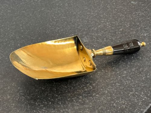 BRASS COAL SCUTTLE BY BENHAM FROUD - ADDITIONAL PHOTO 11