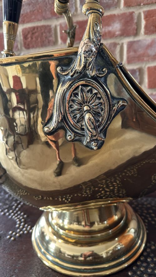 BRASS COAL SCUTTLE BY BENHAM FROUD - ADDITIONAL PHOTO 12