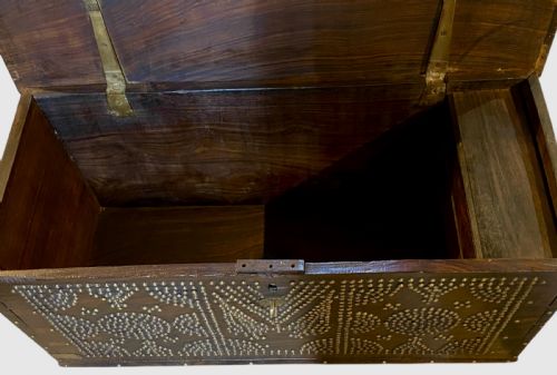 ZANZIBAR CHEST - ADDITIONAL PHOTO 5