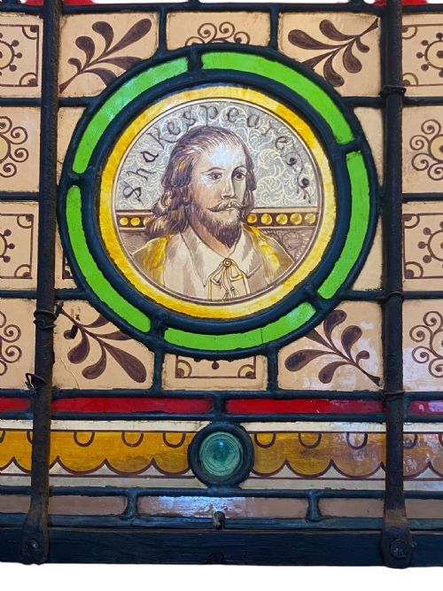 STAINED GLASS PANEL WITH SHAKESPEARE EMBLEM - ADDITIONAL PHOTO 4