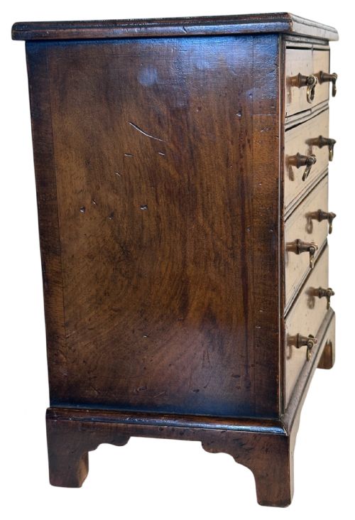 APPRENTICE CHEST OF DRAWERS - ADDITIONAL PHOTO 10