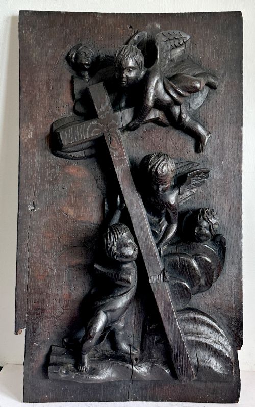 17TH CENTURY CARVED OAK PANEL