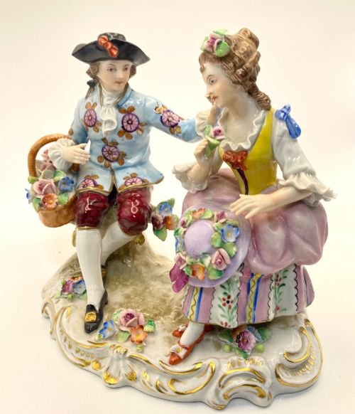 Sitzendorf Figurine