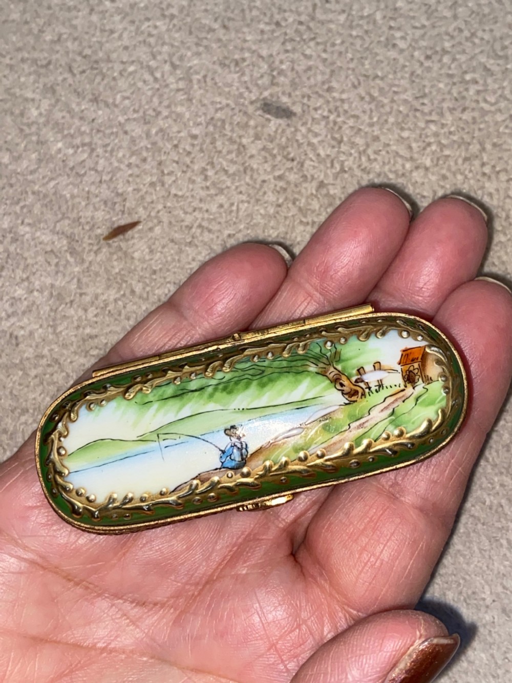 Limoges Hand Painted Pillbox View V