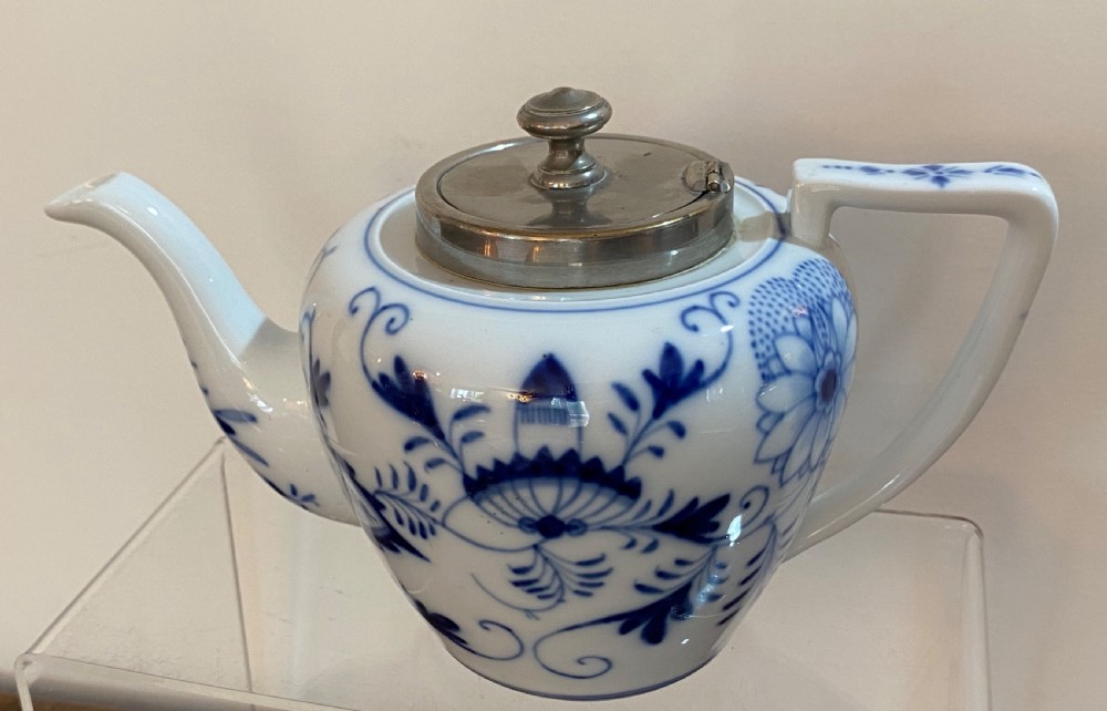 Teapot by Franziska Hirsch, Dresden. View IV