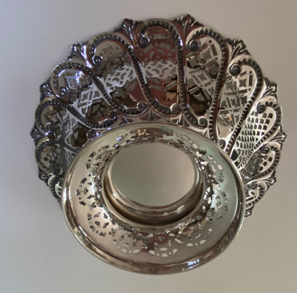 Sterling Silver Fruit Basket, Sheffield 1899 View IV