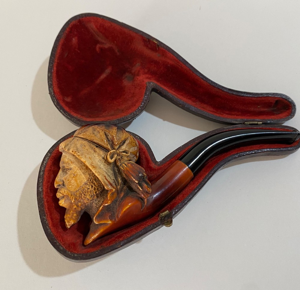 Meerchaum Pipe with Amber and Ebony. 19th Century. View II