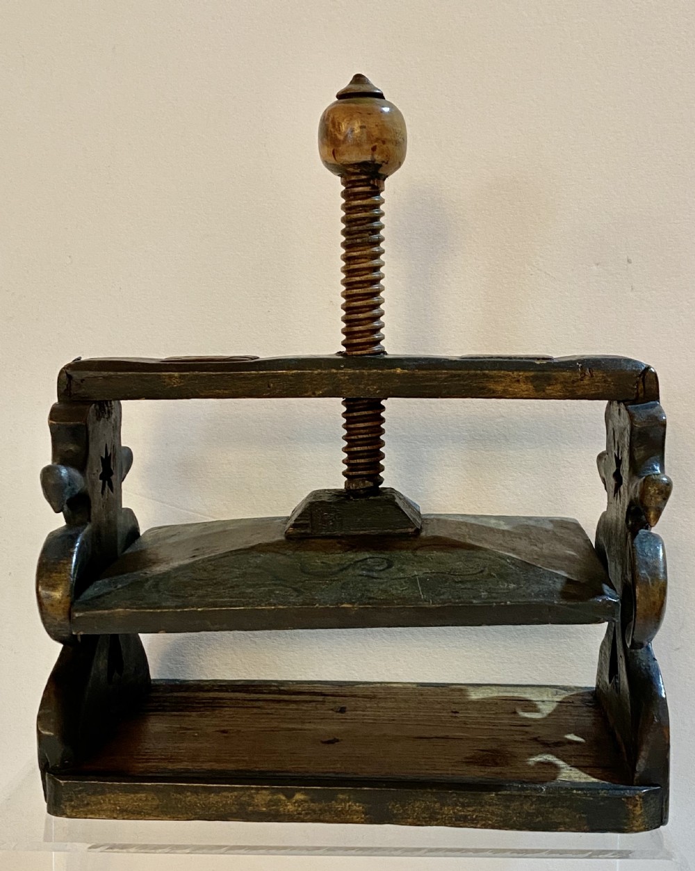 Folk Art Folded Letter Press. Regency View V
