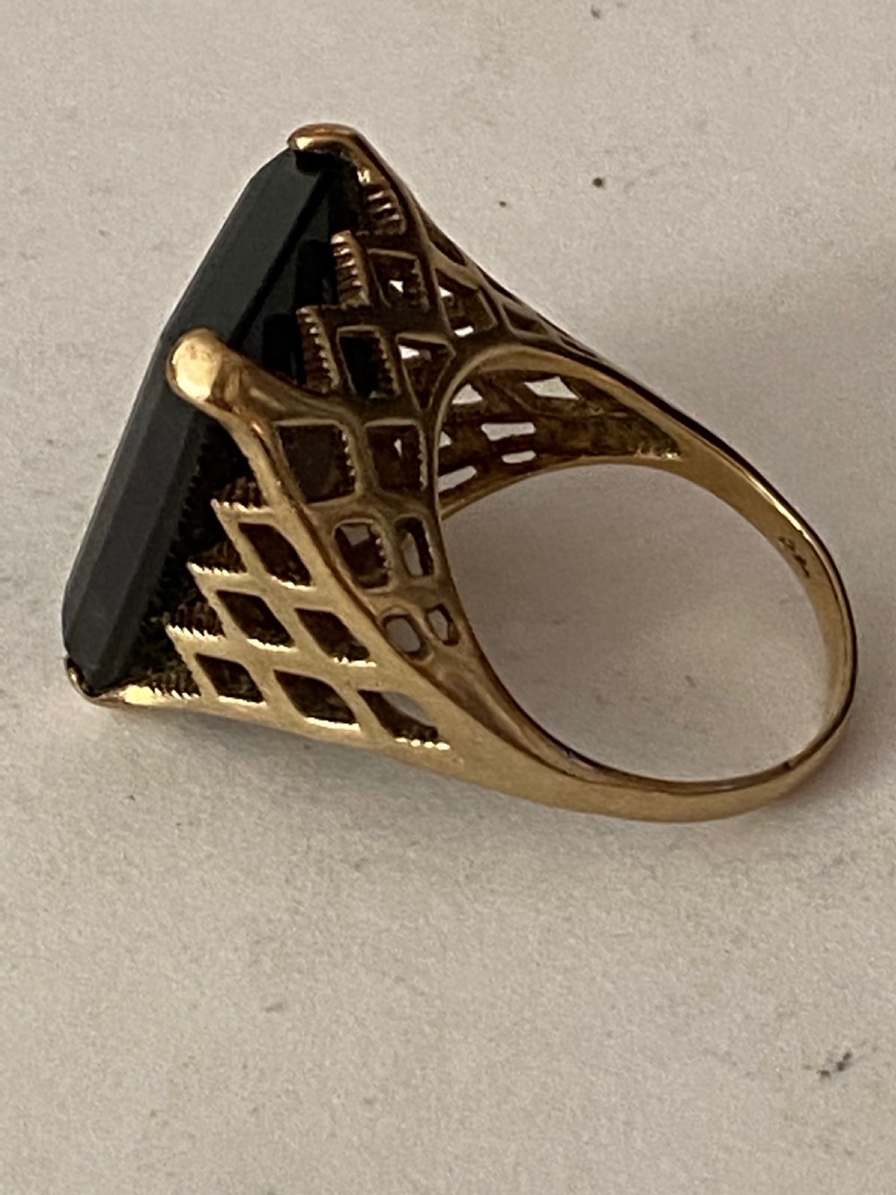 Smoky Topaz 9ct Gold Dress Ring View VIII