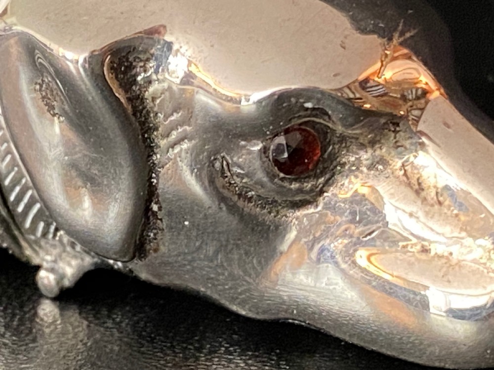 Silver Vesta Case Dog with Garnet Eyes View VII