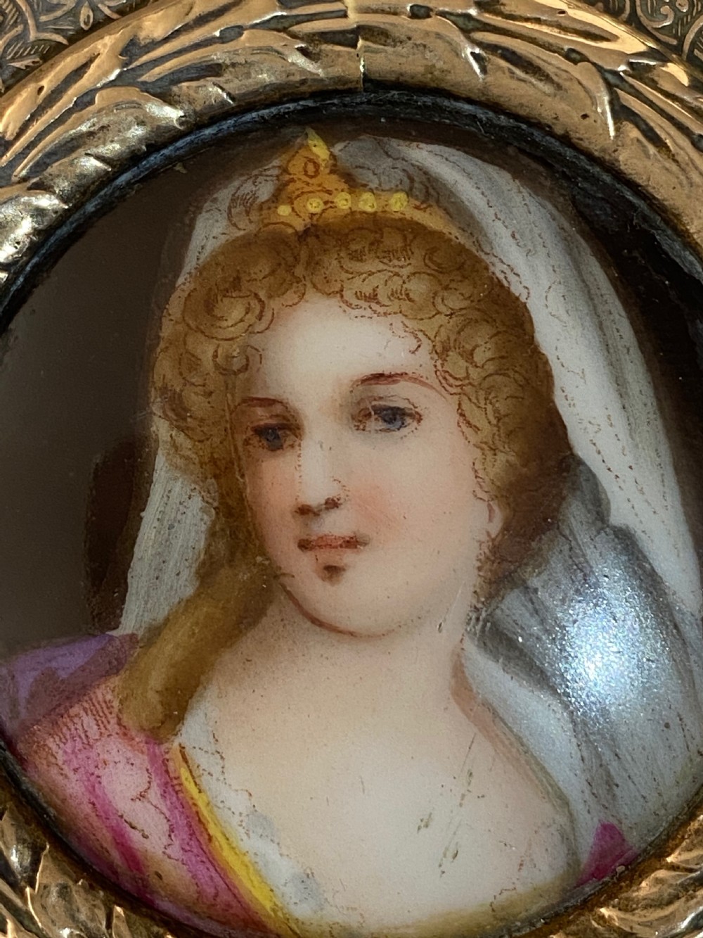 Continental Trinket Box with inset Painted Porcelain Plaque. 19th Century View IV