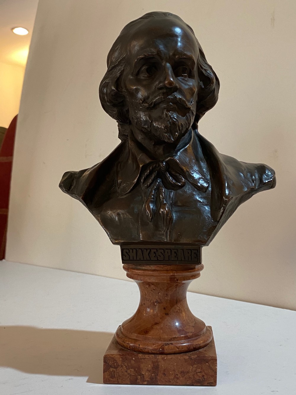 Bronze bust of Shakespeare by Hans Muller (Austrian 1873-1937) View IV