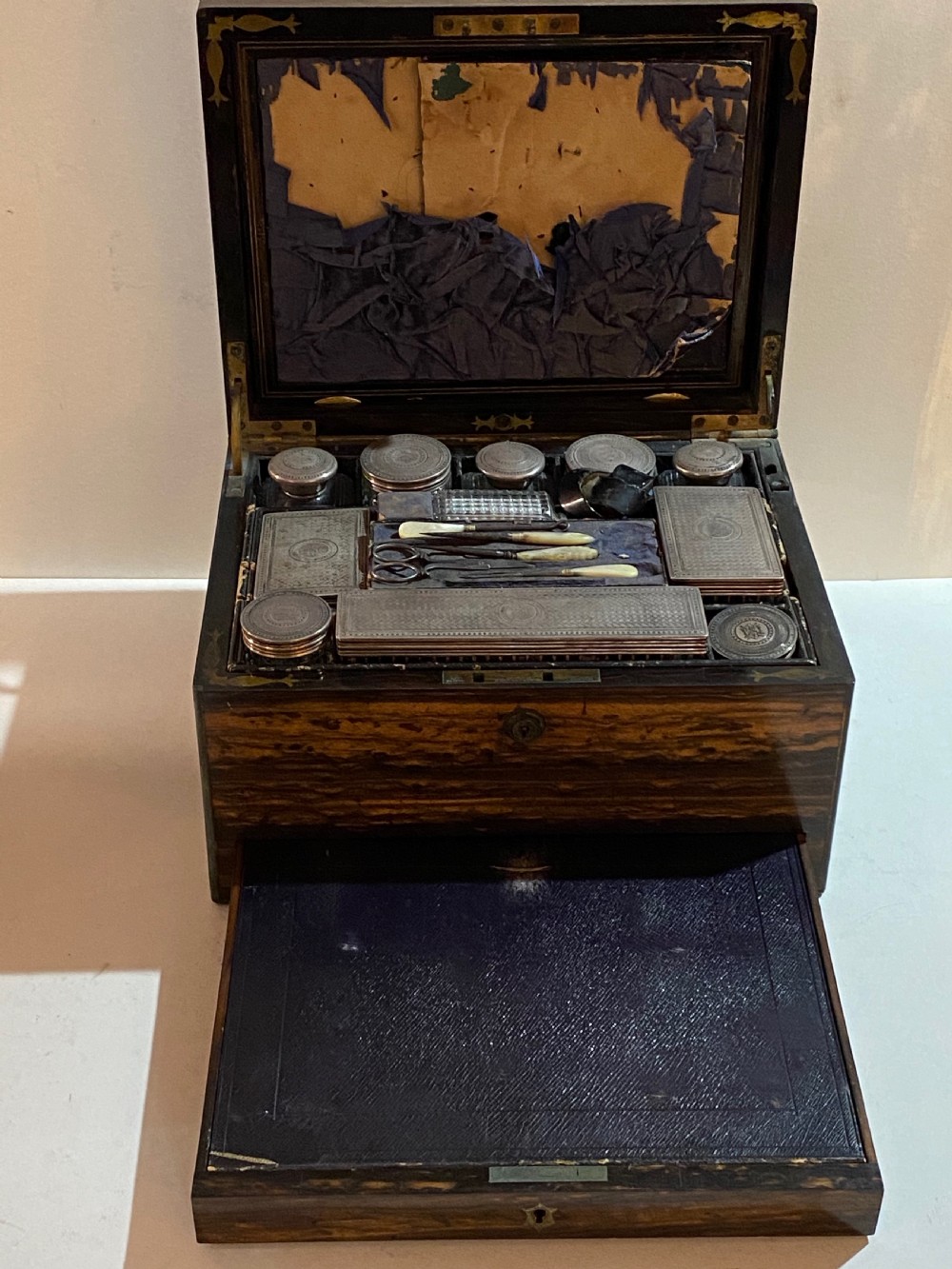 Coromandel Ladies Fitted Toilet Box for Restoration View III
