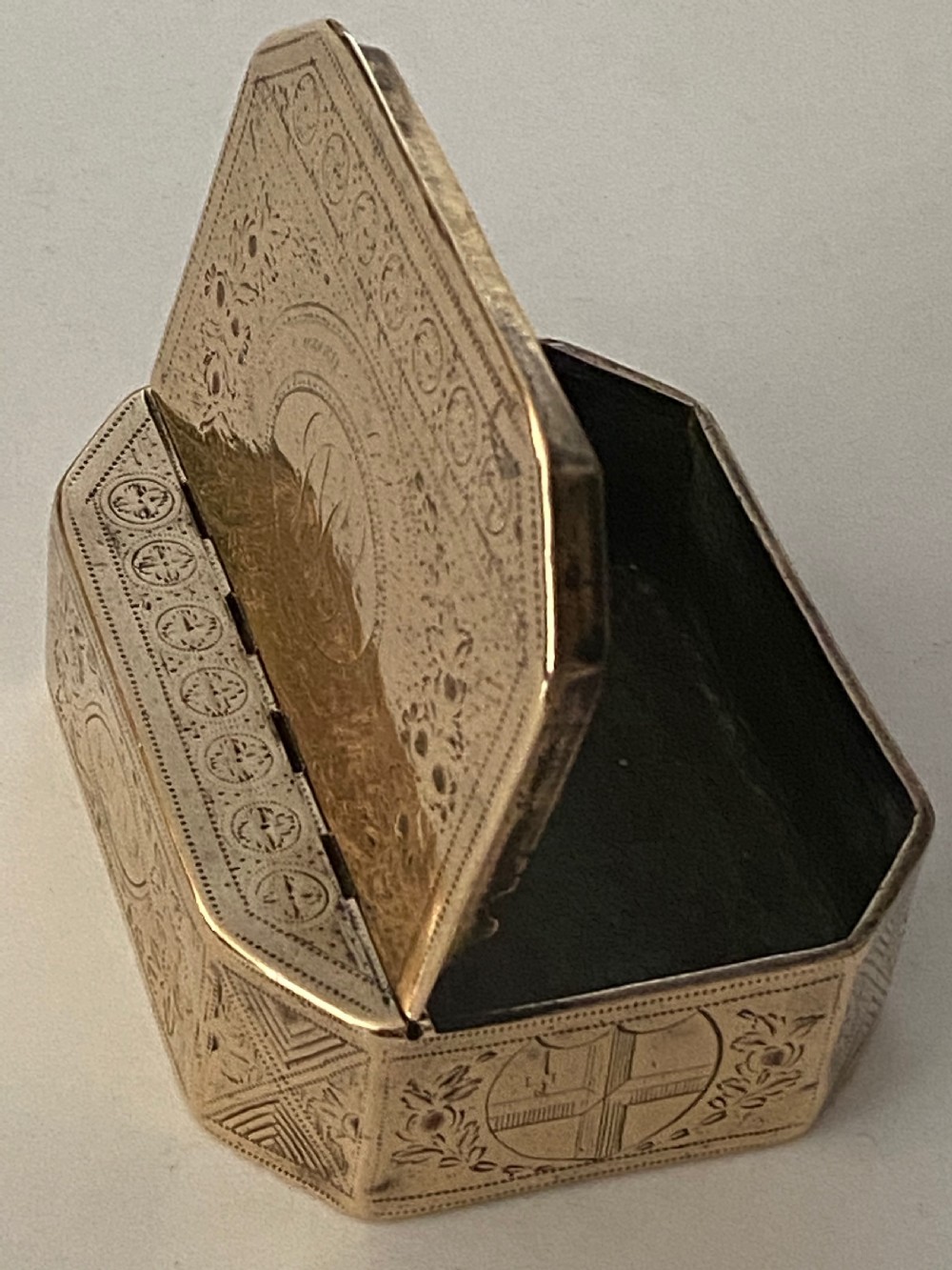 18th Century Brass Table Snuff Box View VII