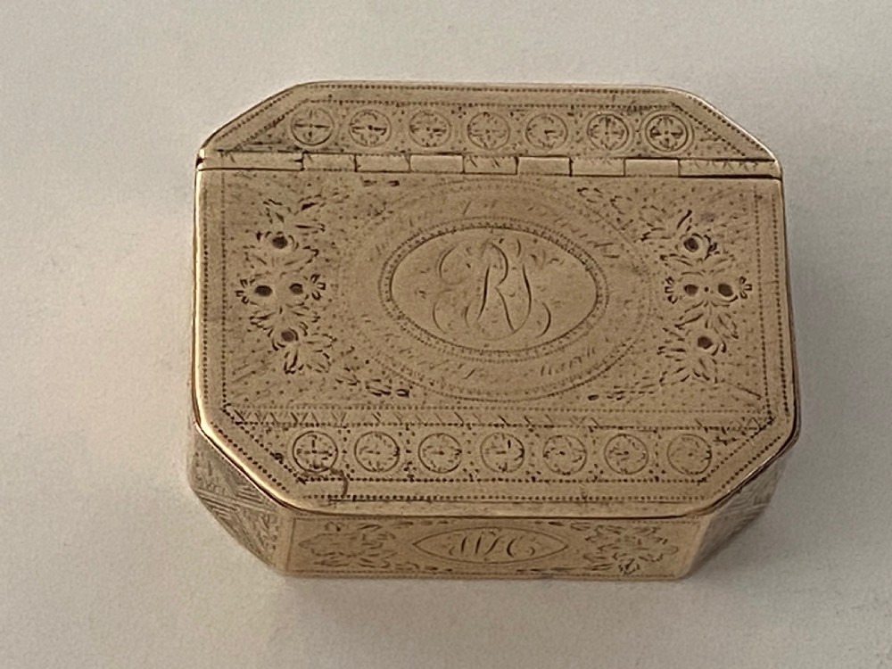18th Century Brass Table Snuff Box View VIII
