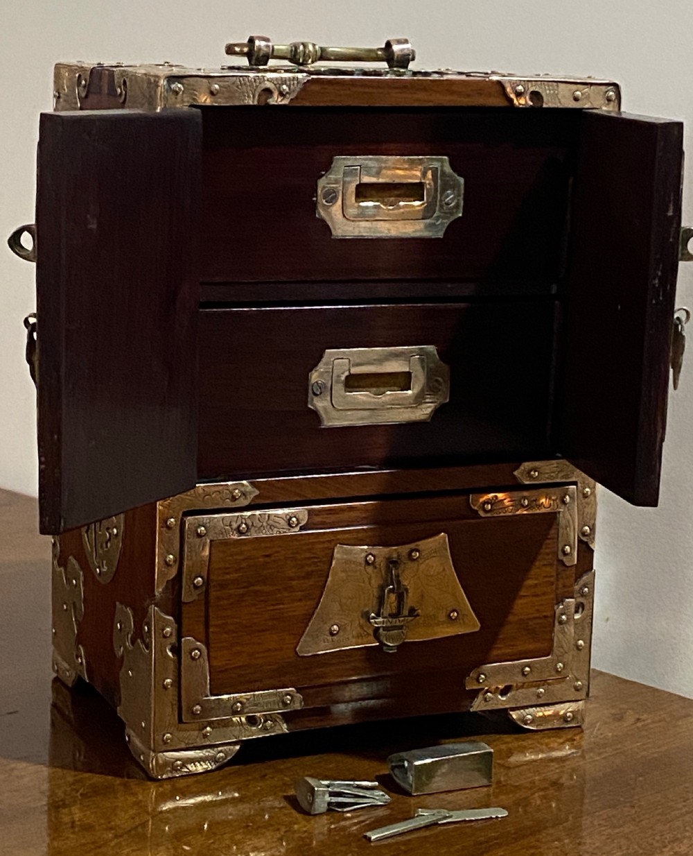  Late 19th Century Cantonese Collectors Cabinet View VIII