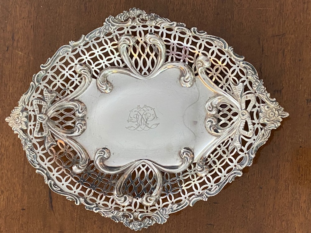 Silver Basket London 1898 by William Comyns View X