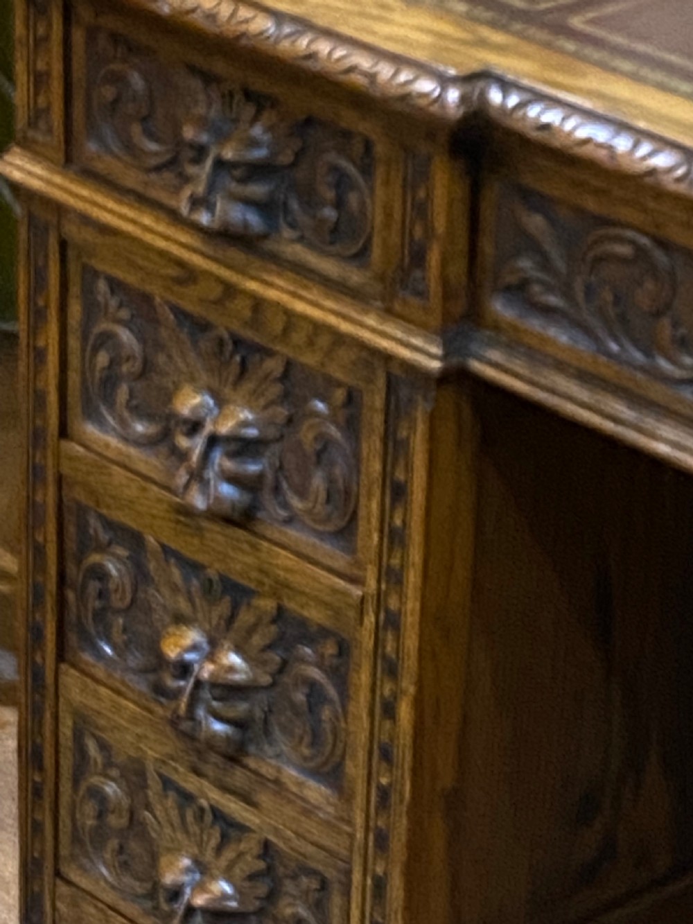 Antique Oak 