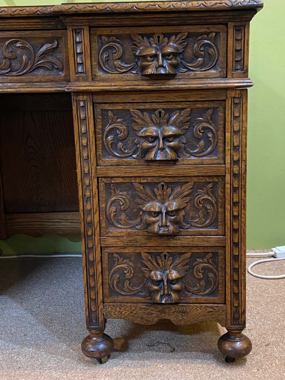 Antique Oak 