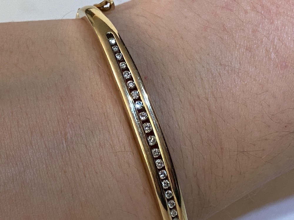 Gold and Diamond Bracelet View VIII