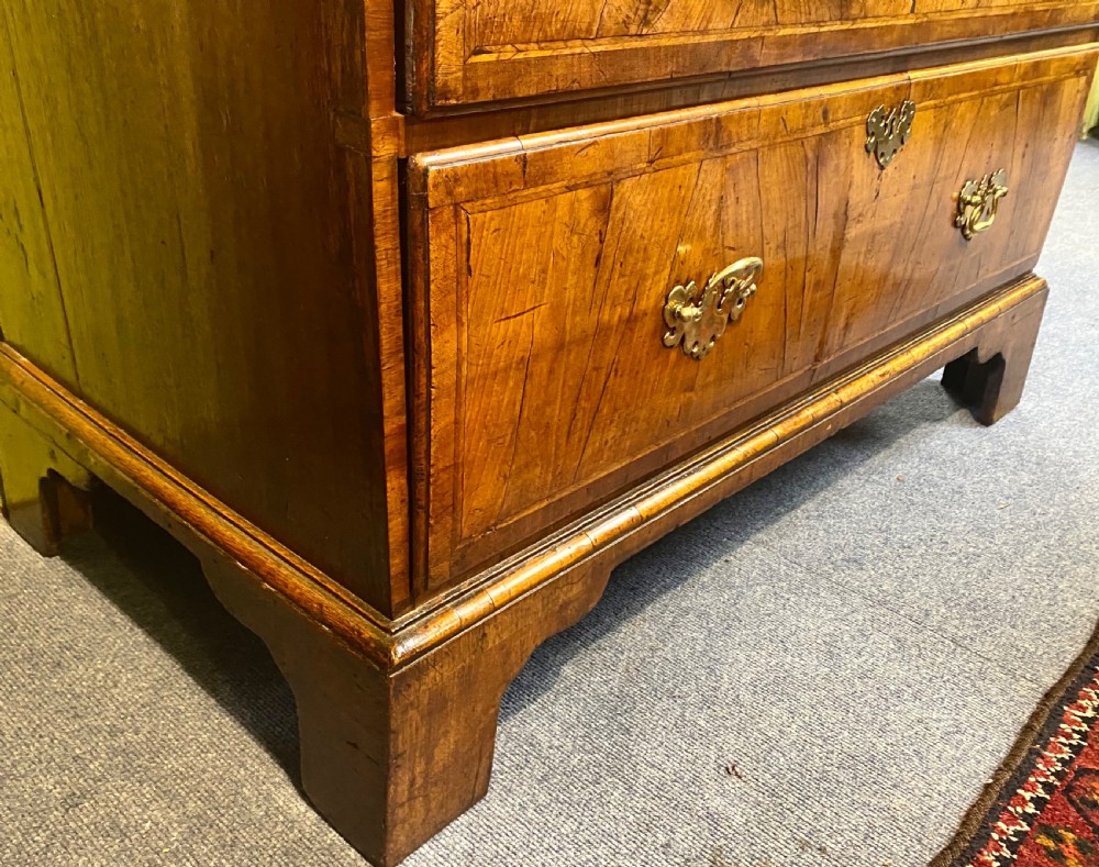 Early 18th Century Walnut Chest-on-Chest View VII