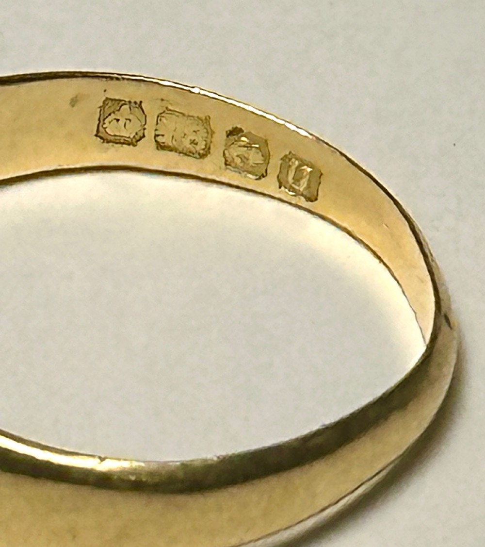 18ct Gold Gypsy Ring with Diamond View III