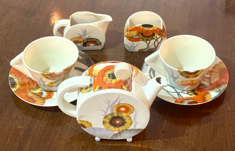 Clarice Cliff Bizarre Pattern Teaset View III