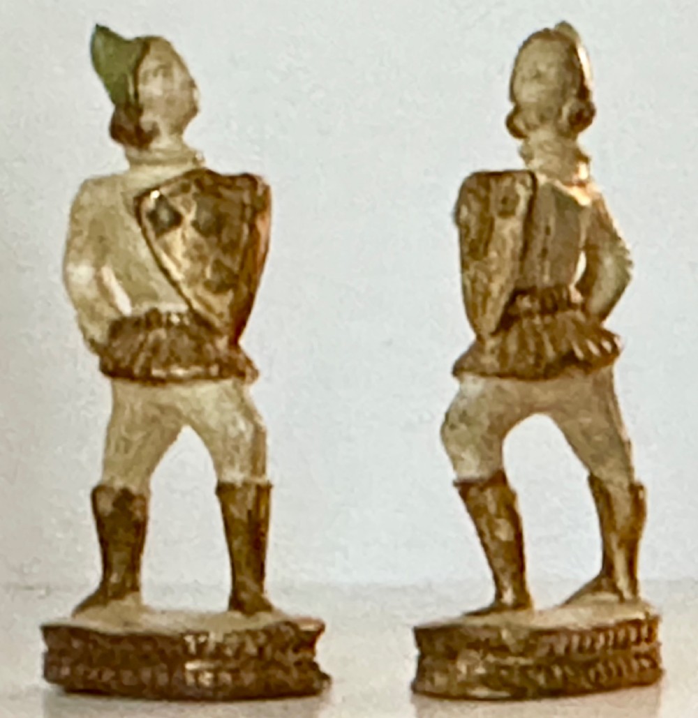 Italian Carved Wood Chess Set View XVII