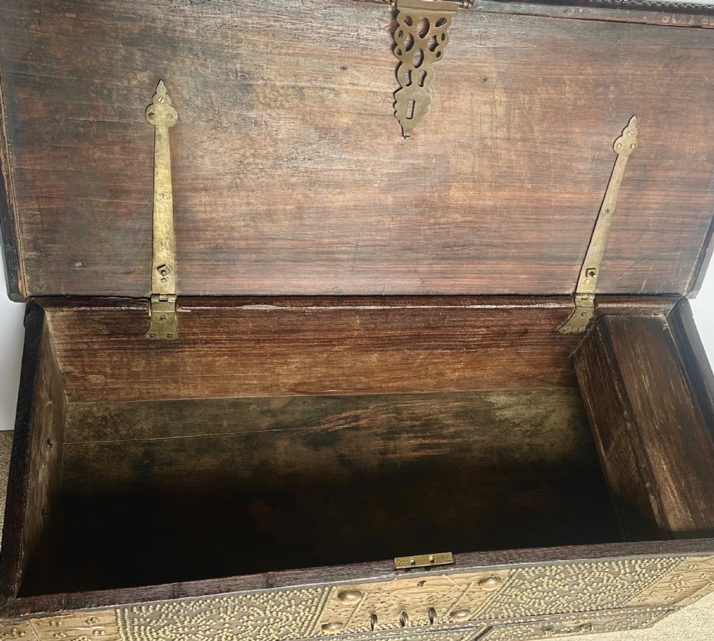Zanzibar Chest View VI
